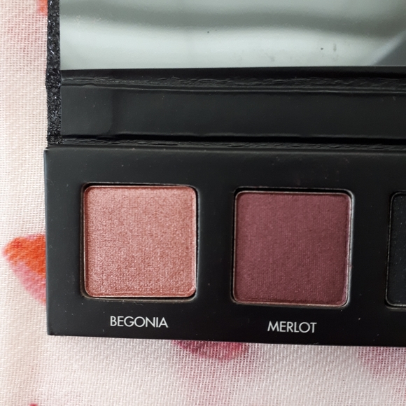 Lorac Eyeshadow Bundle *Brand New* - Picture 7 of 15